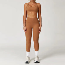 Load image into Gallery viewer, 2-Piece Women Yoga Sports Set | Quick Drying Activewear | Breathable Workout Outfit for Fitness & Training