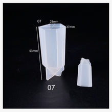 Load image into Gallery viewer, Crystal Point Quartz Shard Silicone Molds