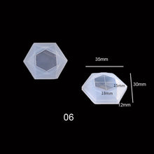 Load image into Gallery viewer, Crystal Point Quartz Shard Silicone Molds