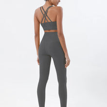 Load image into Gallery viewer, 2 Pieces Women Yoga Set - Quick-Dry Breathable Bra &amp; Leggings with Pocket
