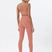 Load image into Gallery viewer, 2 Pieces Women Yoga Set - Quick-Dry Breathable Bra &amp; Leggings with Pocket
