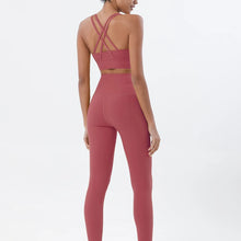Load image into Gallery viewer, 2 Pieces Women Yoga Set - Quick-Dry Breathable Bra &amp; Leggings with Pocket
