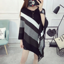 Load image into Gallery viewer, Knitted Women Shawk Poncho
